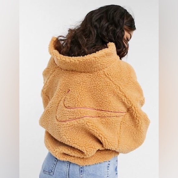 Nike sportswear oversized teddy Sherpa tan and pink jacket! - Picture 12 of 16